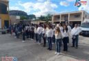 Participación de alumnos de la Modalidad Semiescolarizado en el desfile patrio en El Remolino